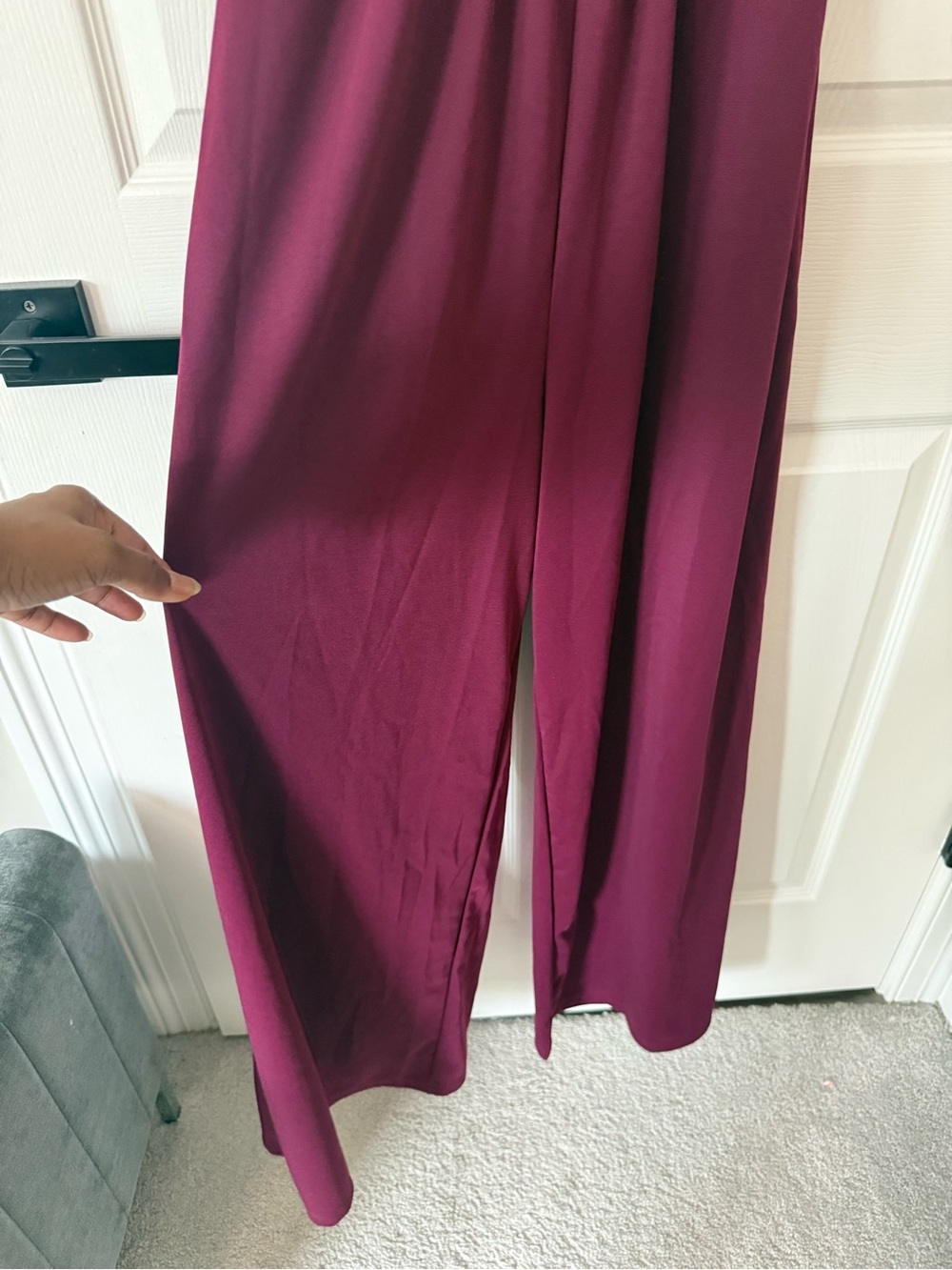 Halara Burgundy V Neck Sleeveless Ruched Pocket Jumpsuit-Easy Peezy Size M New - Picture 10 of 13